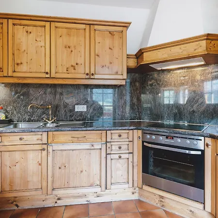 아파트 By We Rent 카프룬